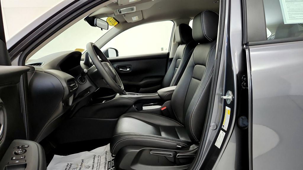 Used 2023 Honda HR-V LX image 28