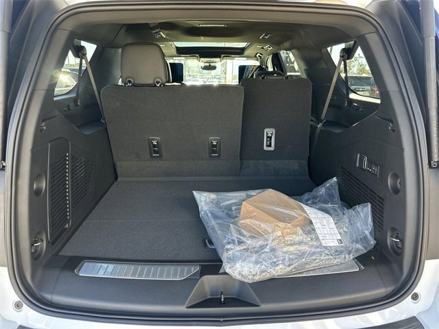 New 2026 GMC Yukon XL Denali w/ Denali Reserve Package image 30