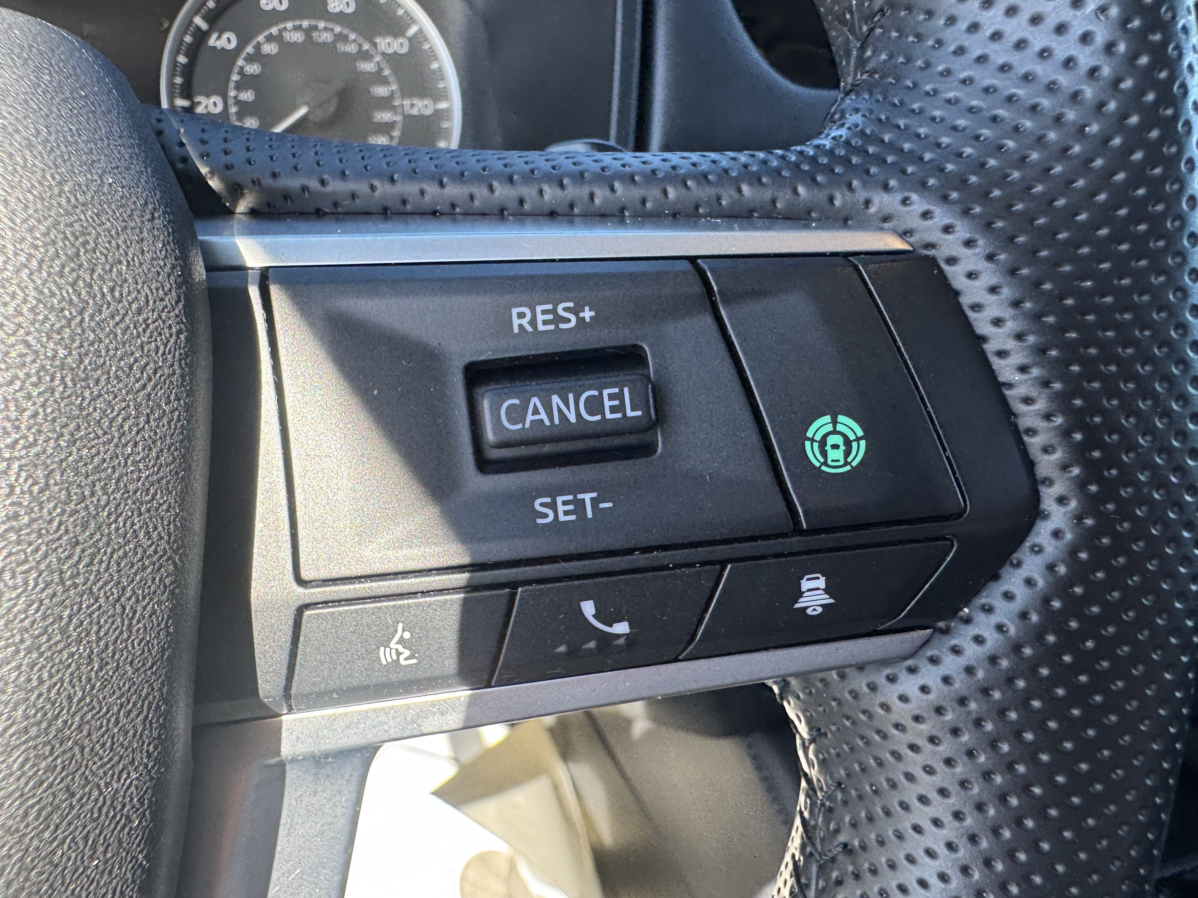 Used 2025 Mitsubishi Outlander SE AWD/4WD image 22
