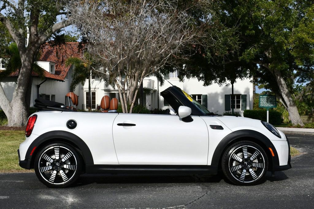 Used 2023 MINI Cooper S image 41