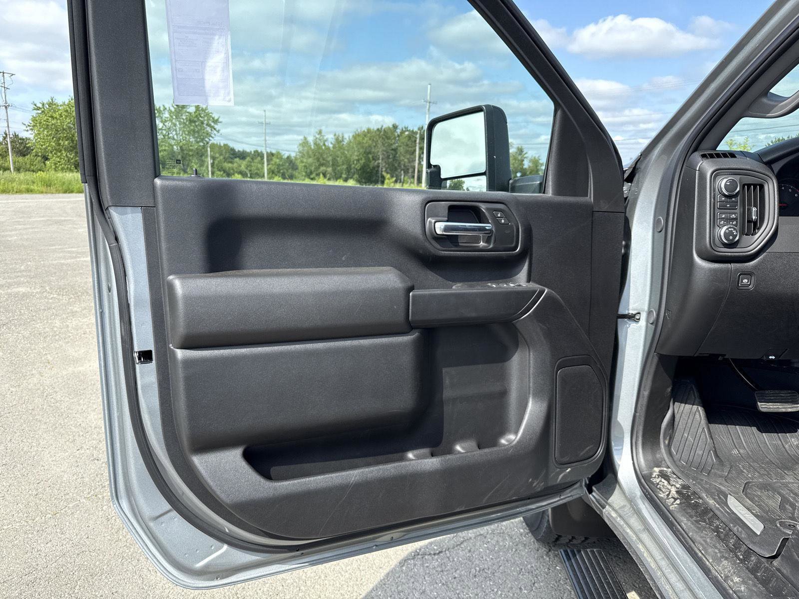 New 2025 GMC Sierra 2500 Pro w/ Convenience Package image 20