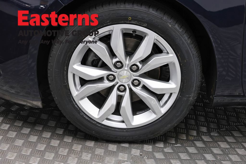 Used 2018 Chevrolet Impala LT w/ LT Leather Package FWD image 33