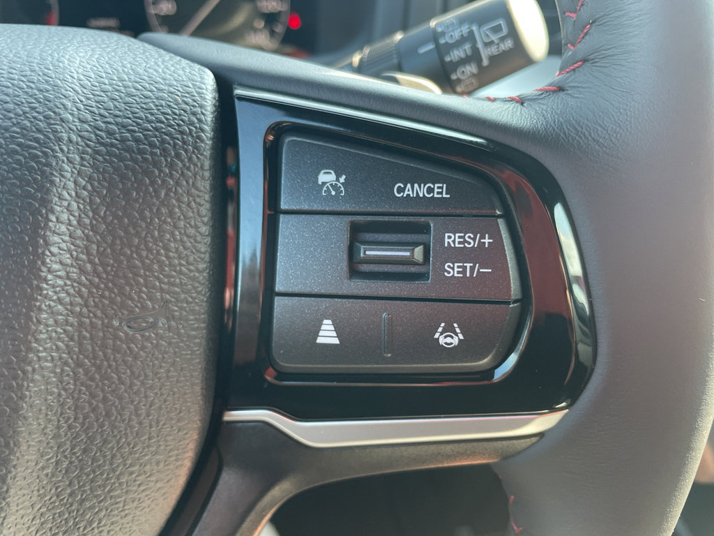 Used 2025 Honda Odyssey Sport-L image 15