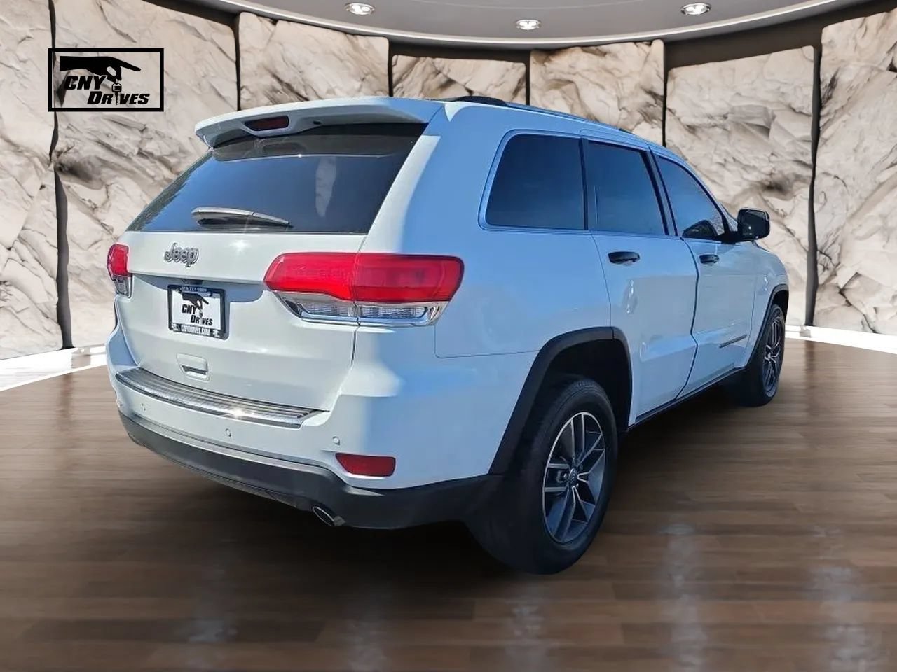 Used 2014 Jeep Grand Cherokee Limited AWD/4WD image 5