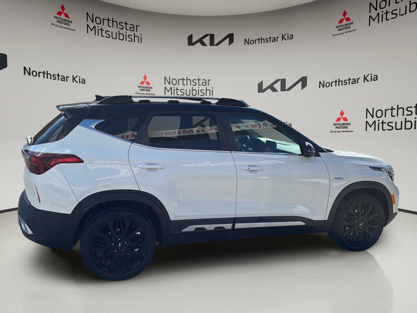 Used 2022 Kia Seltos Nightfall Edition AWD/4WD image 11