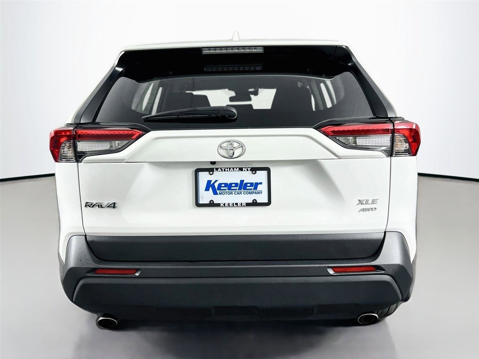 Used 2024 Toyota RAV4 XLE w/ Convenience Package AWD/4WD image 5