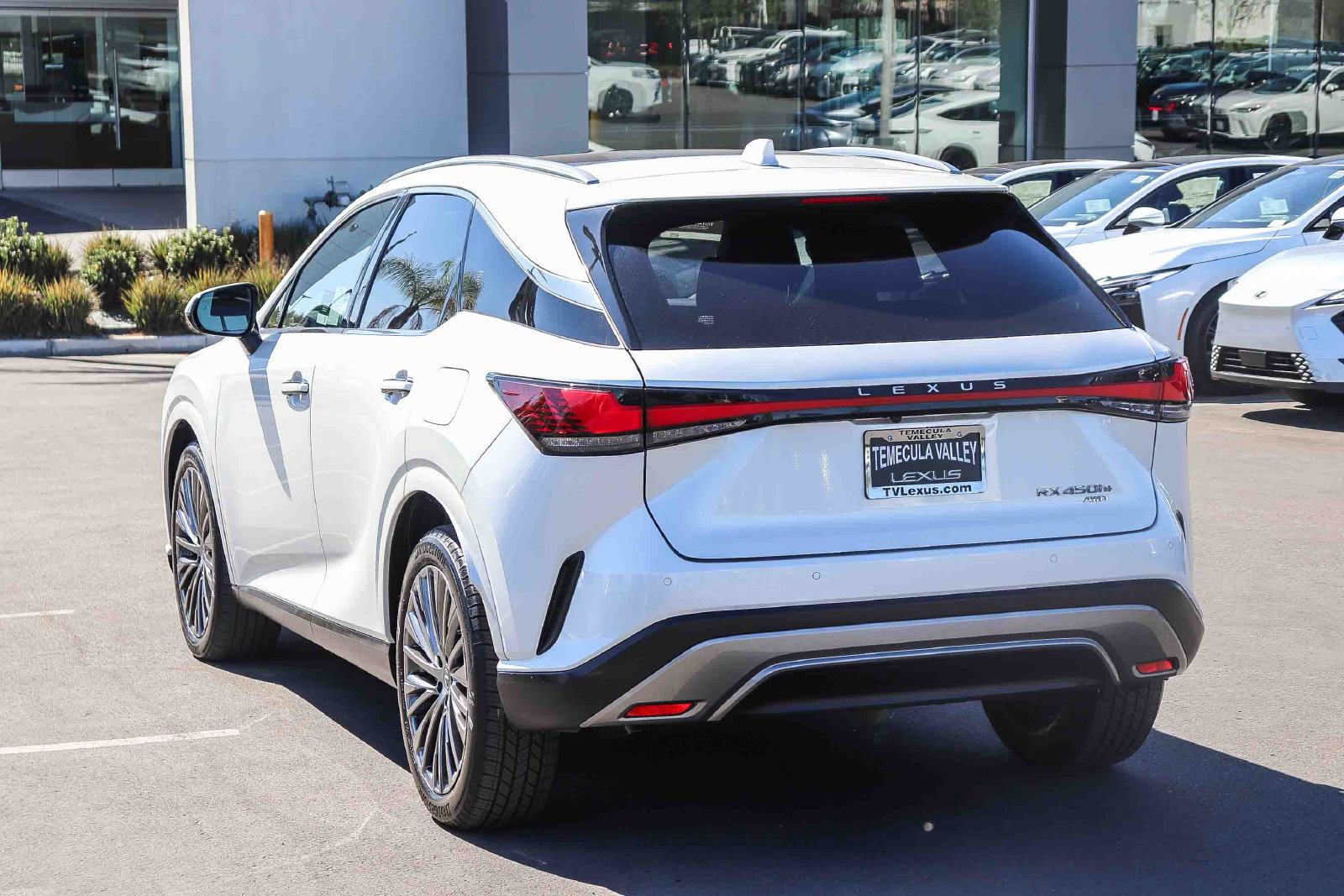 Certified 2024 Lexus RX 450h AWD w/ Convenience Package image 4