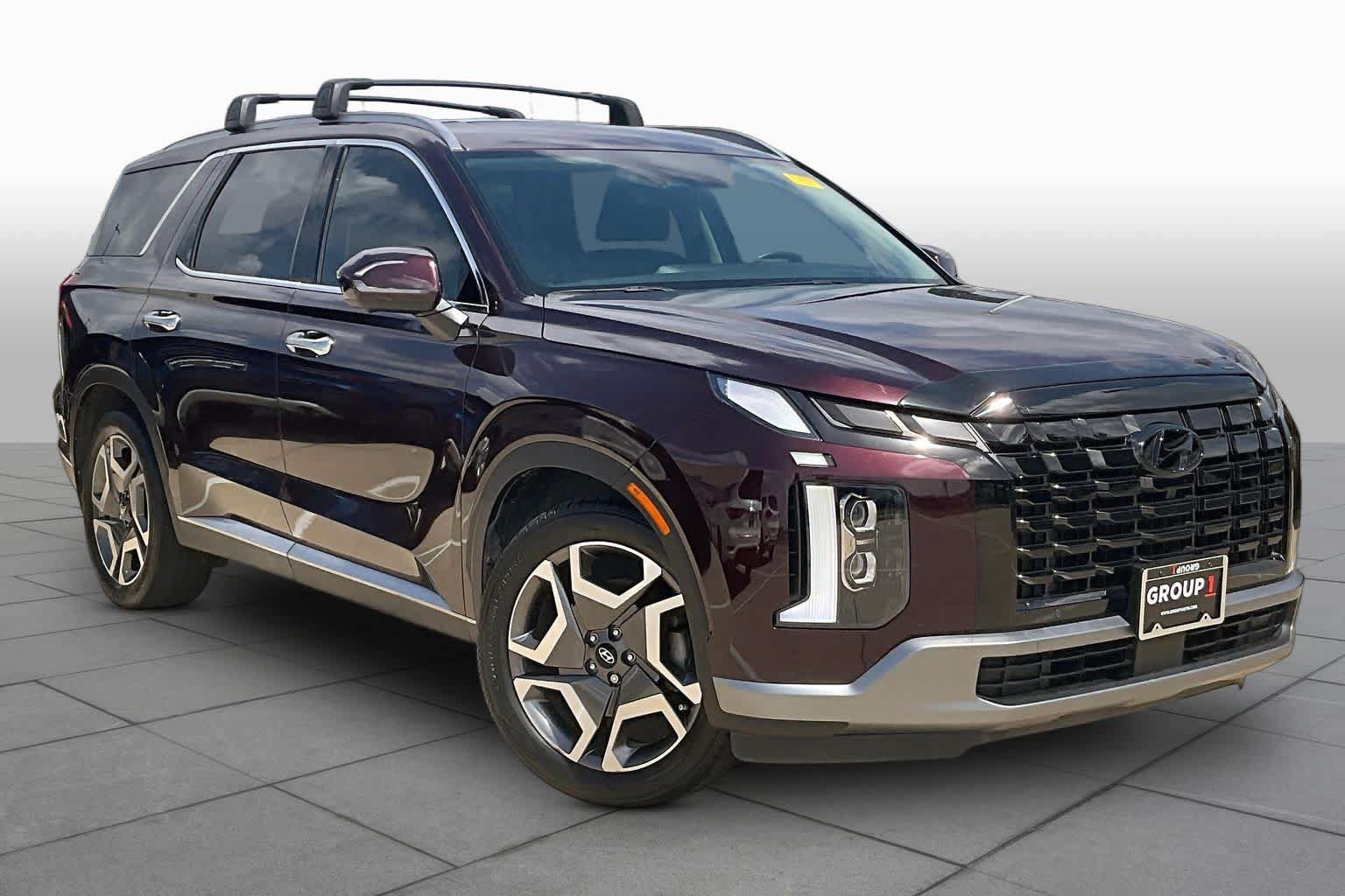 Used 2023 Hyundai Palisade Limited FWD image 3