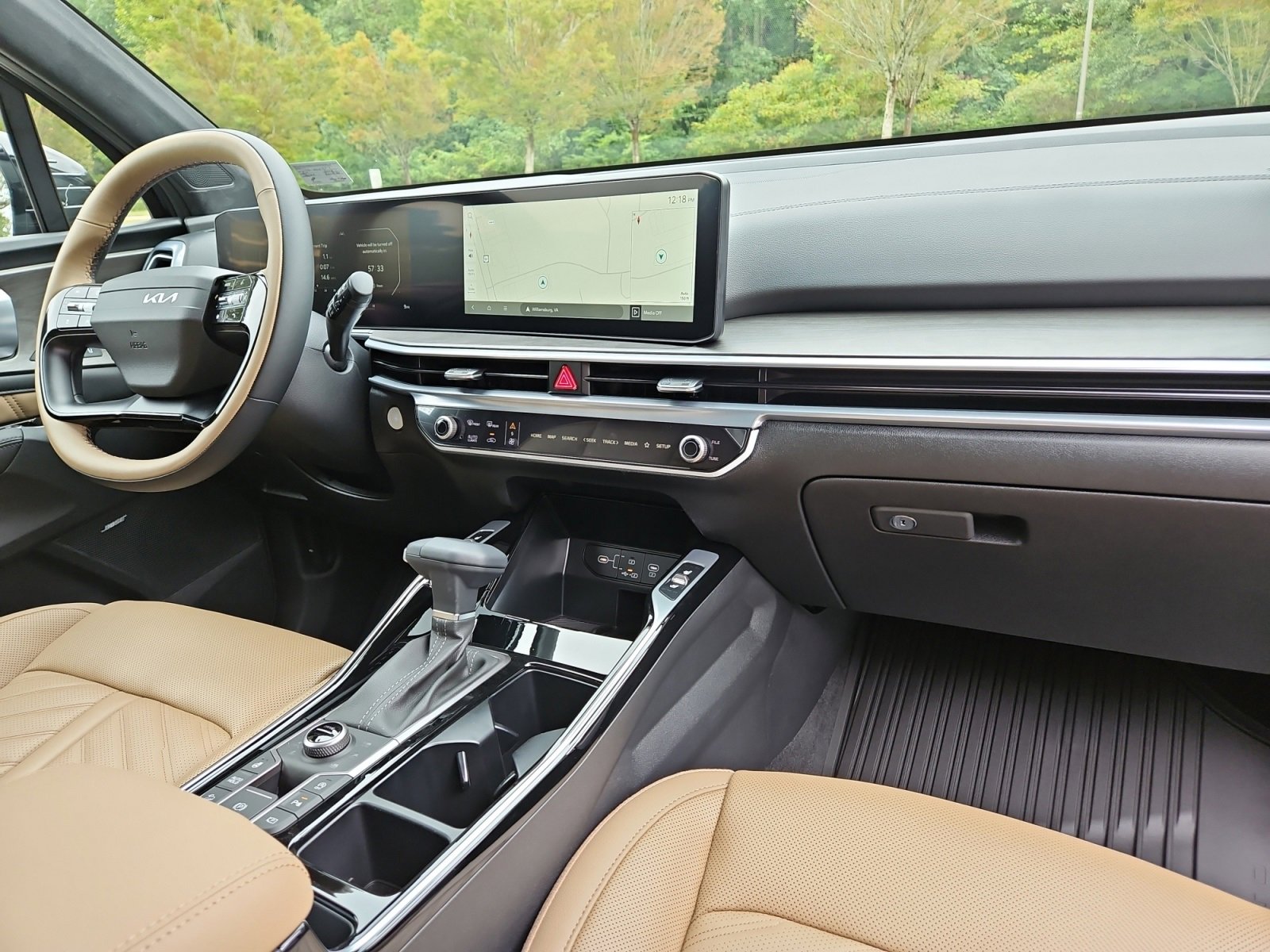 New 2026 Kia Sorento SX Prestige w/ Olive Brown Leather Package image 16