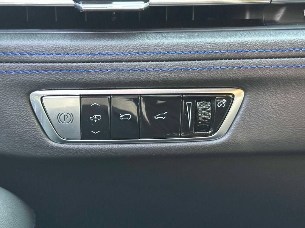 New 2025 Cadillac Escalade IQ Luxury 1 AWD/4WD image 17
