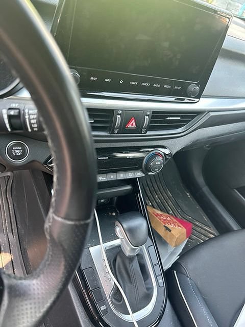 Certified 2024 Kia Forte GT-Line FWD image 12
