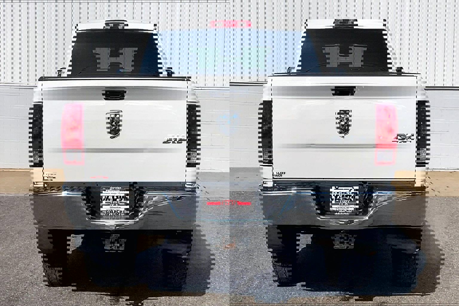 Used 2018 RAM 3500 Tradesman w/ Chrome Appearance Group image 5