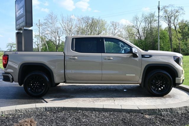 Used 2023 GMC Sierra 1500 Elevation w/ X31 Off-Road Package AWD/4WD image 4