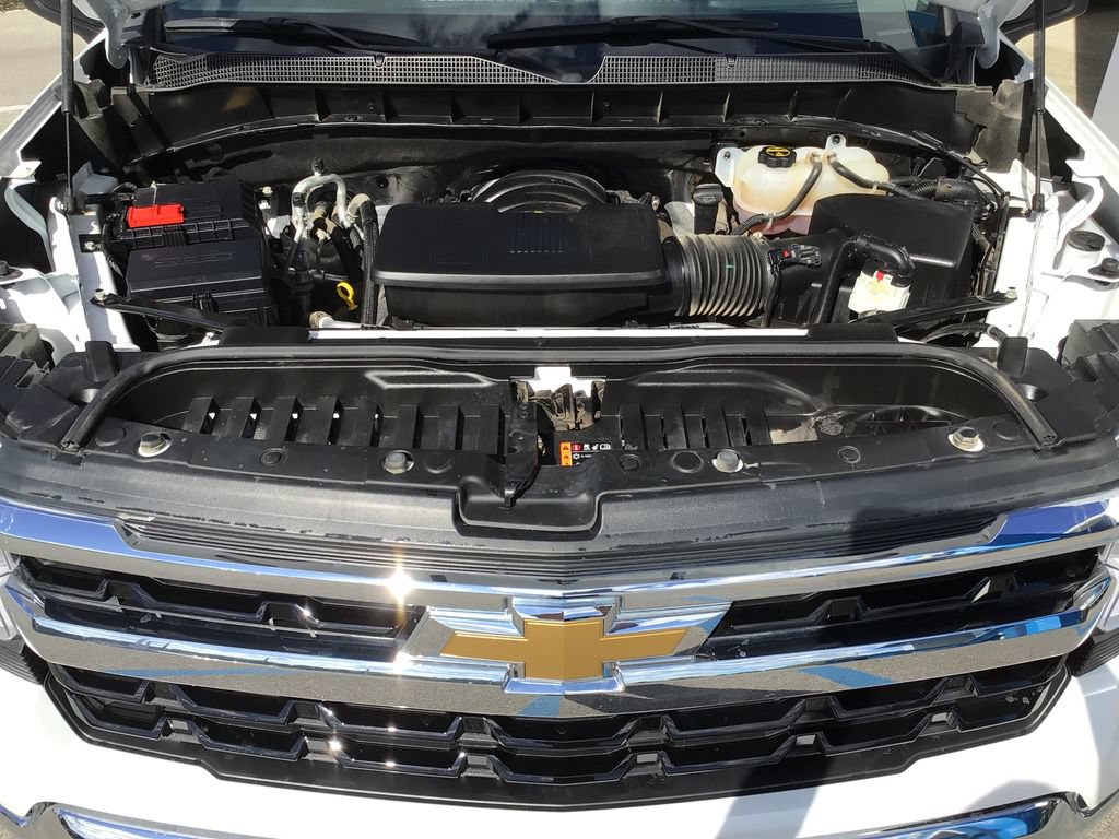 Used 2025 Chevrolet Silverado 1500 LT w/ Work Truck Package AWD/4WD image 38