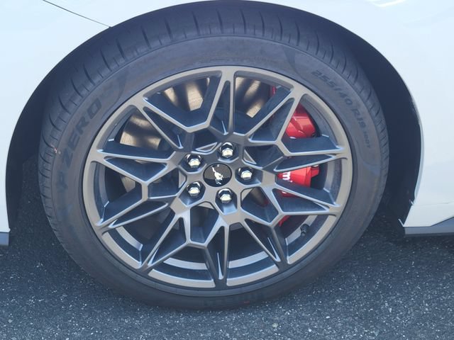 New 2026 Ford Mustang GT w/ GT Performance Package RWD image 5