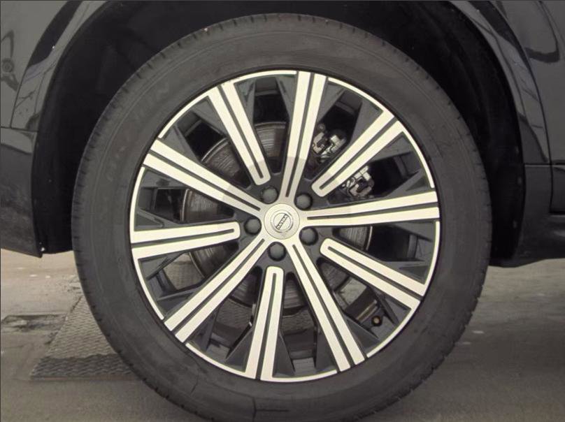 Used 2024 Volvo XC90 B6 Plus w/ Protection Package Premier AWD/4WD image 7