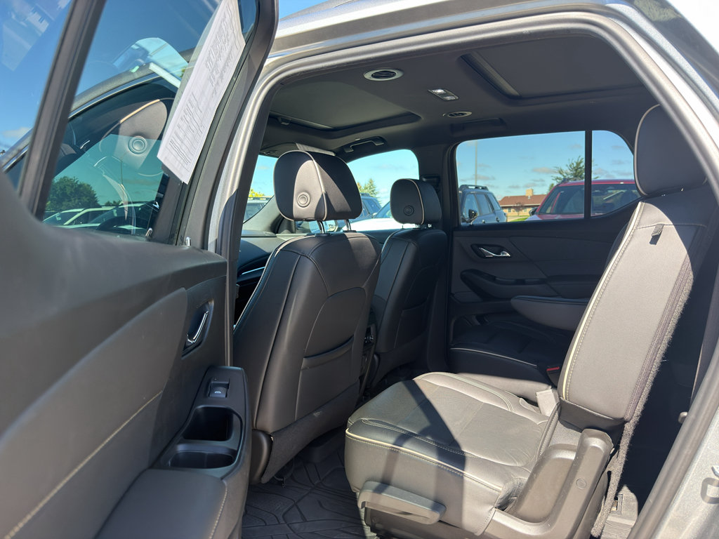 Used 2023 Chevrolet Traverse Premier AWD/4WD image 10