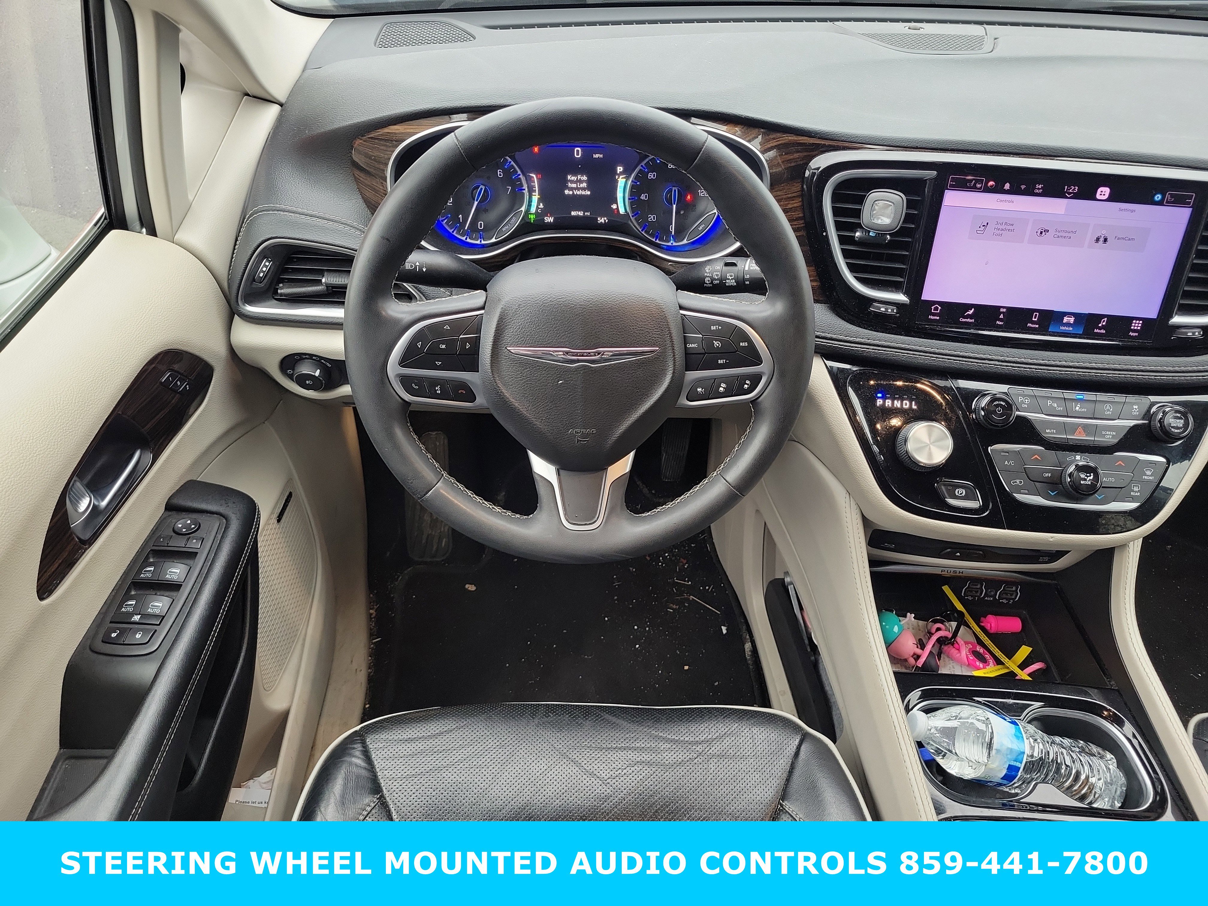 Used 2022 Chrysler Pacifica Limited w/ Uconnect Theater Family Group image 10