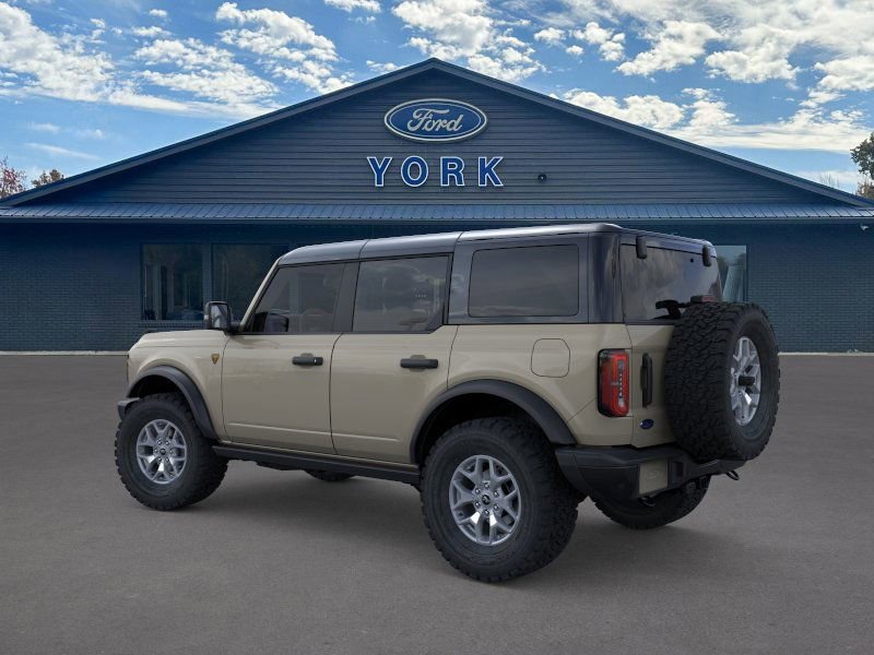 New 2025 Ford Bronco Badlands image 4