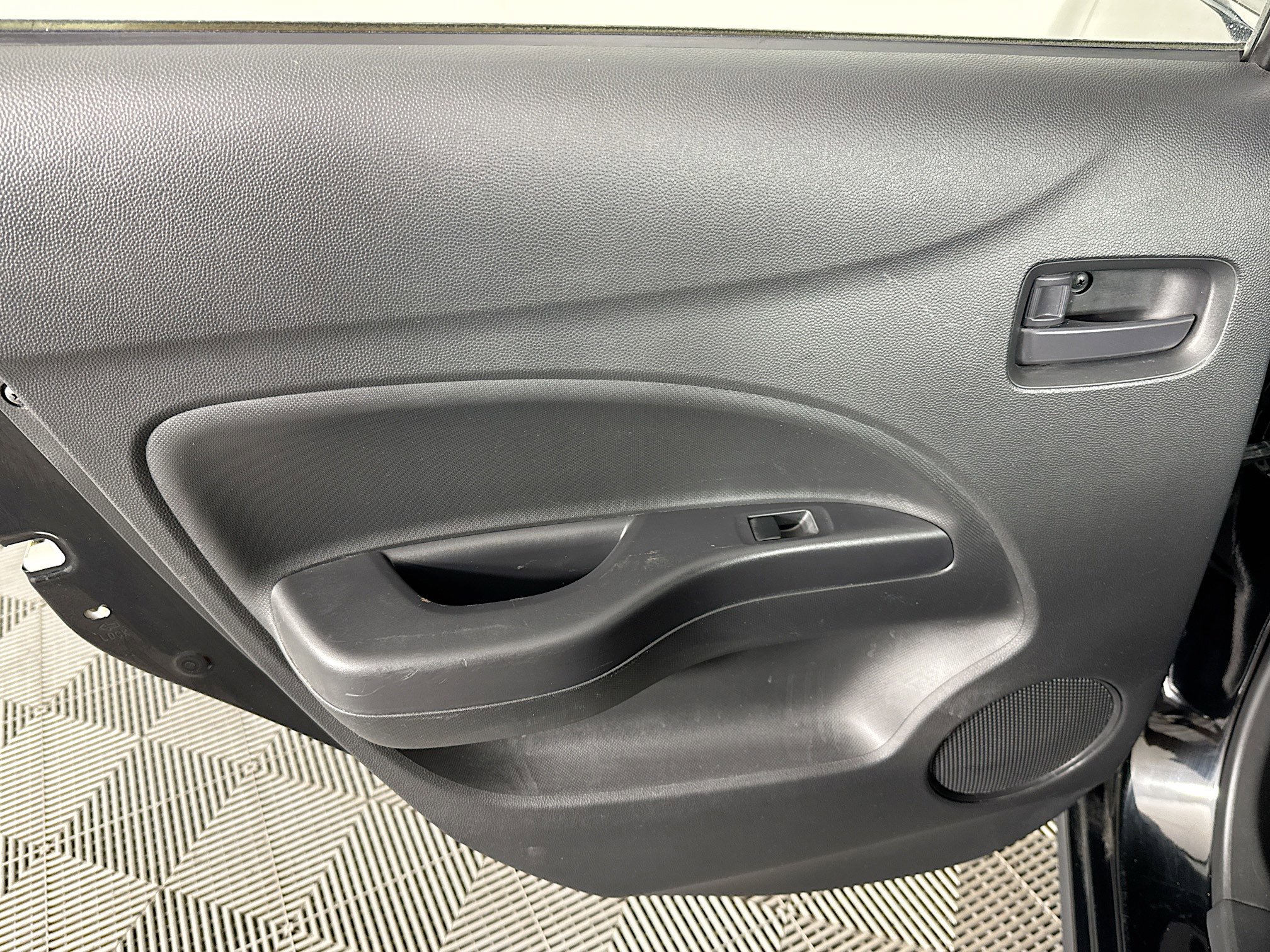 Used 2020 Mitsubishi Mirage ES image 24