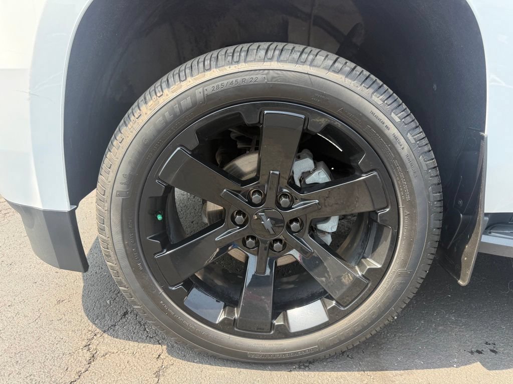 Used 2018 Chevrolet Tahoe LT w/ Luxury Package AWD/4WD image 11