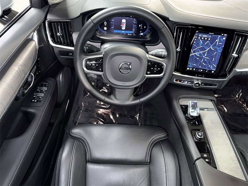 Used 2024 Volvo S90 B6 Ultimate w/ Protection Package Premier image 4