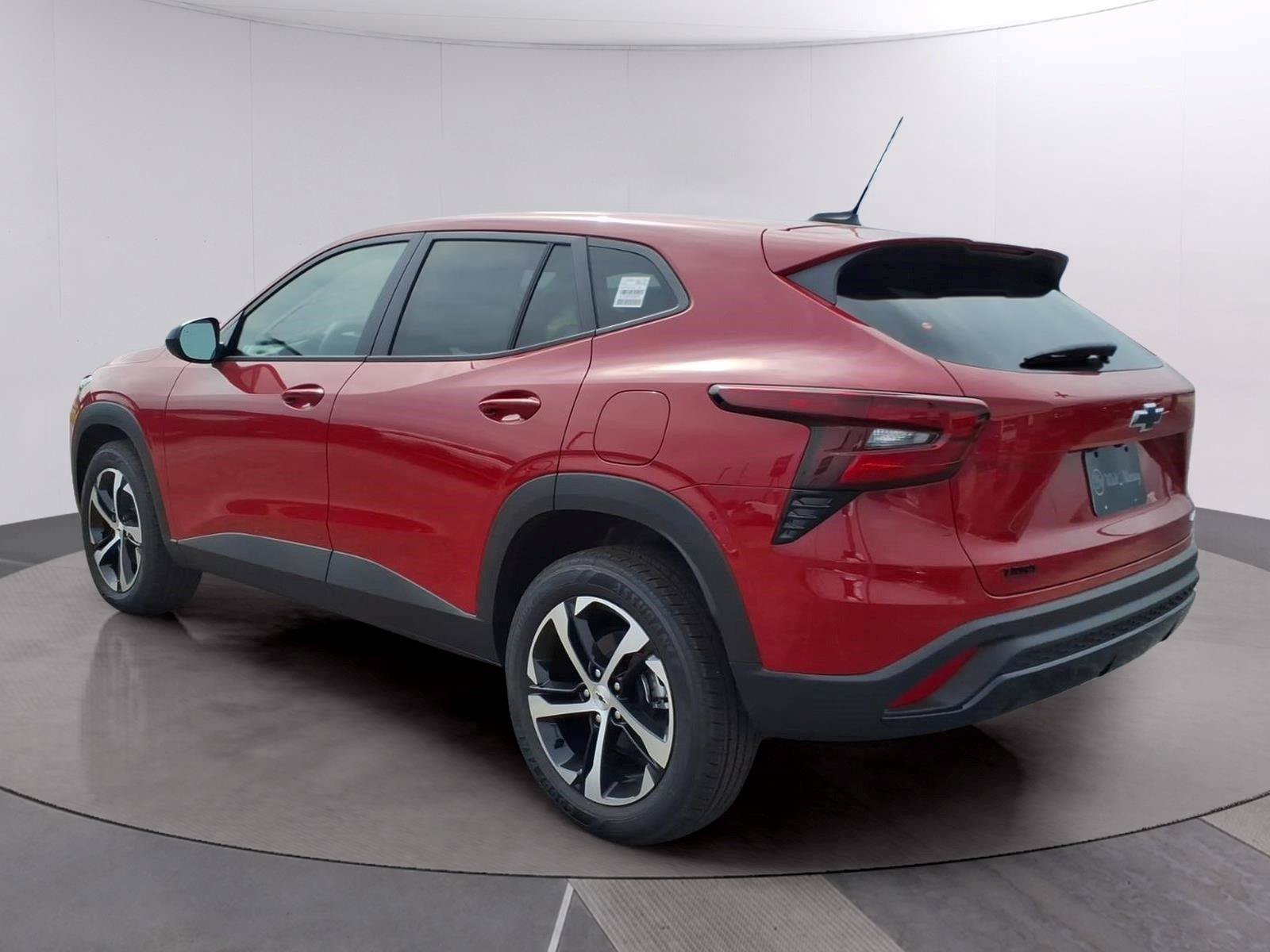 New 2026 Chevrolet Trax RS w/ Sunroof Package FWD image 3