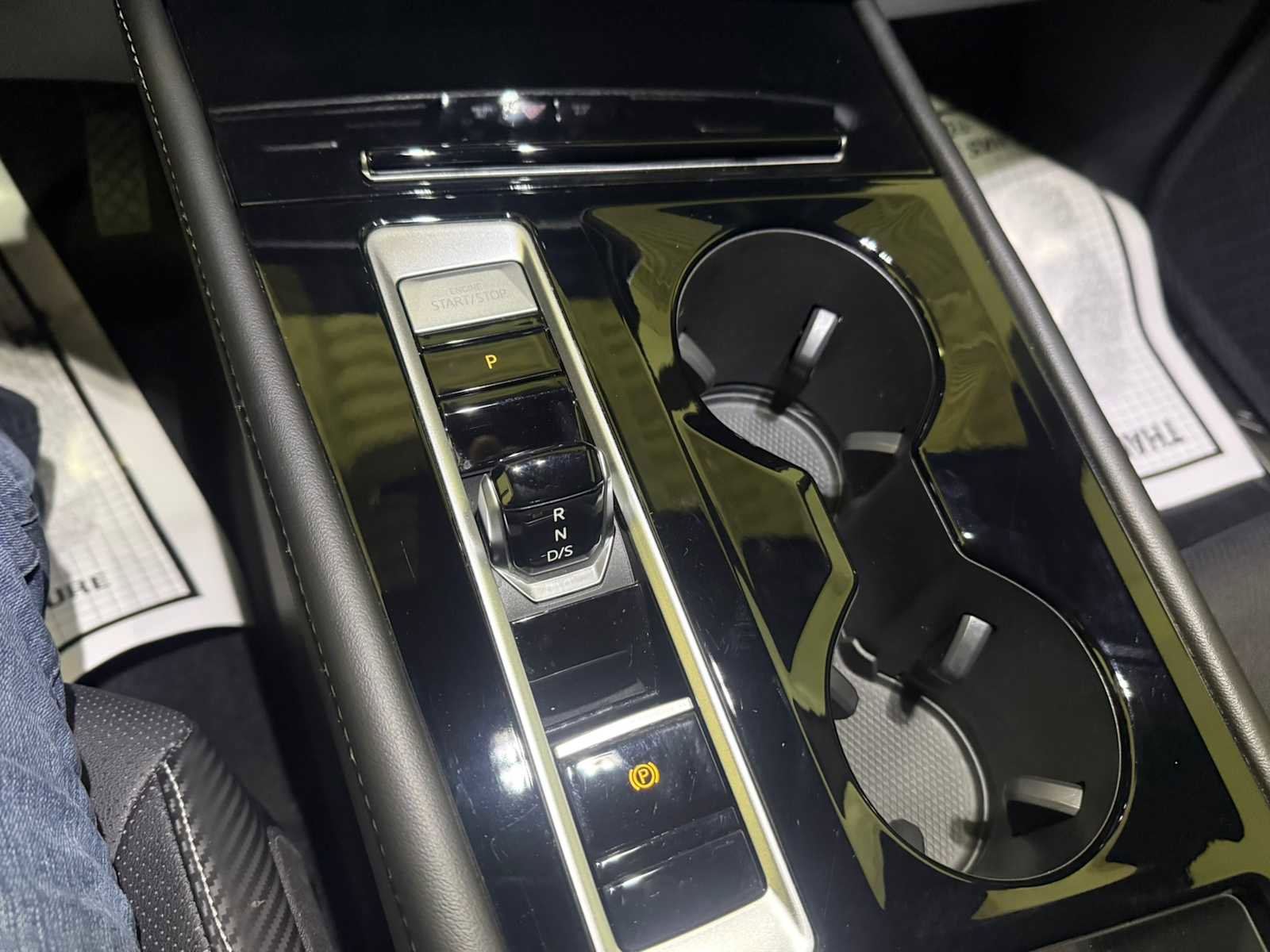 Certified 2024 Volkswagen Atlas Cross Sport SE image 34