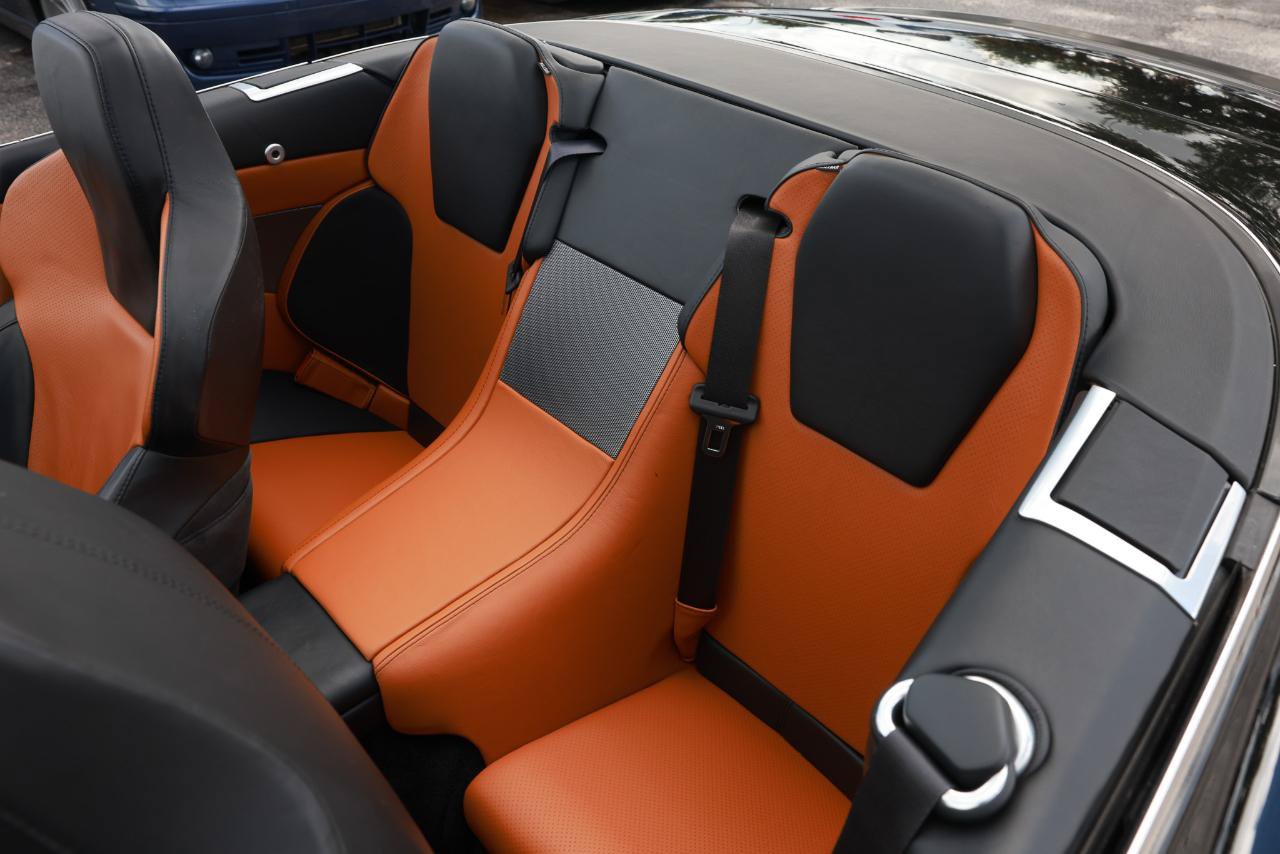 Used 2006 Aston Martin DB9 Volante RWD image 8
