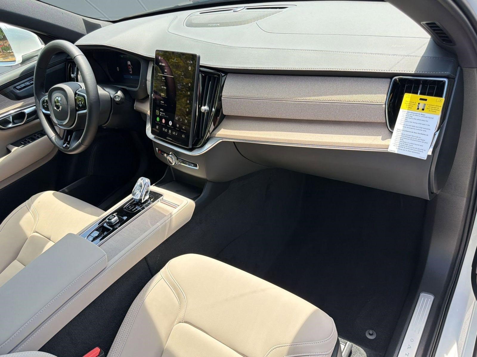 New 2026 Volvo XC90 B6 Plus w/ Protection Package image 31
