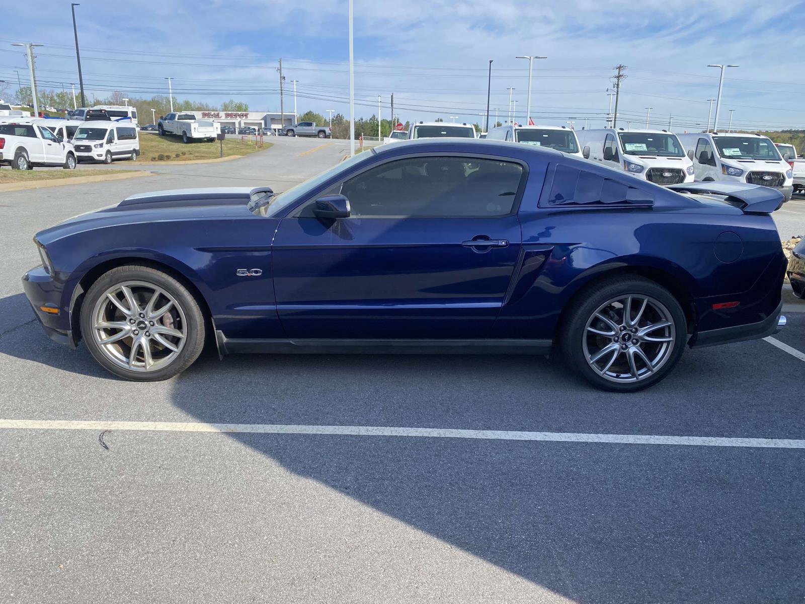 Used 2012 Ford Mustang GT Premium w/ Brembo Brake Pkg RWD image 4