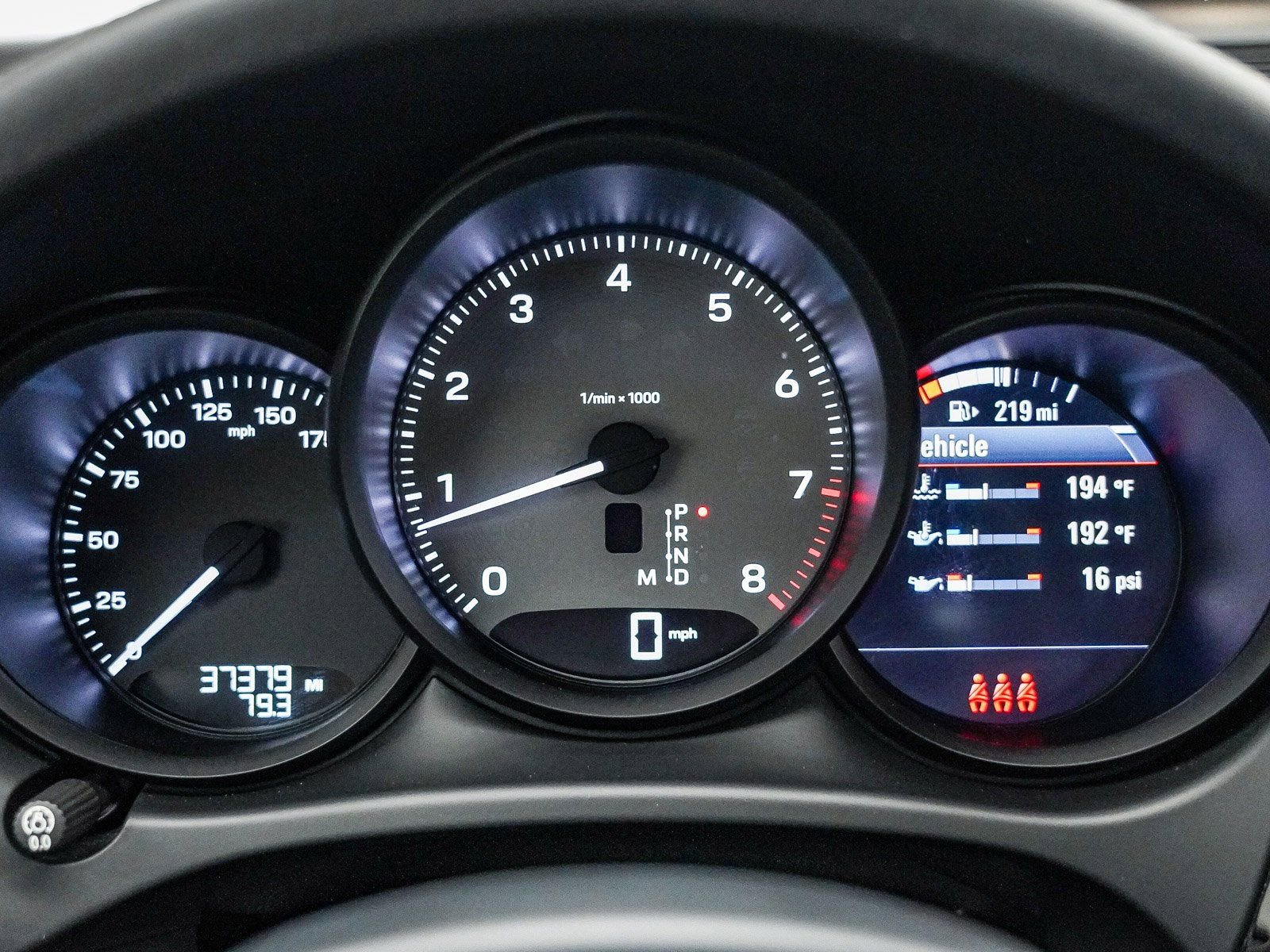 Certified 2022 Porsche Macan S image 29