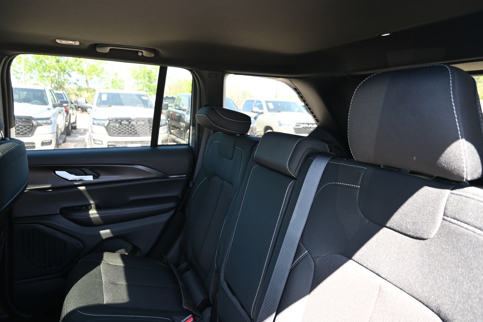 New 2026 Jeep Grand Cherokee Laredo X AWD/4WD image 20
