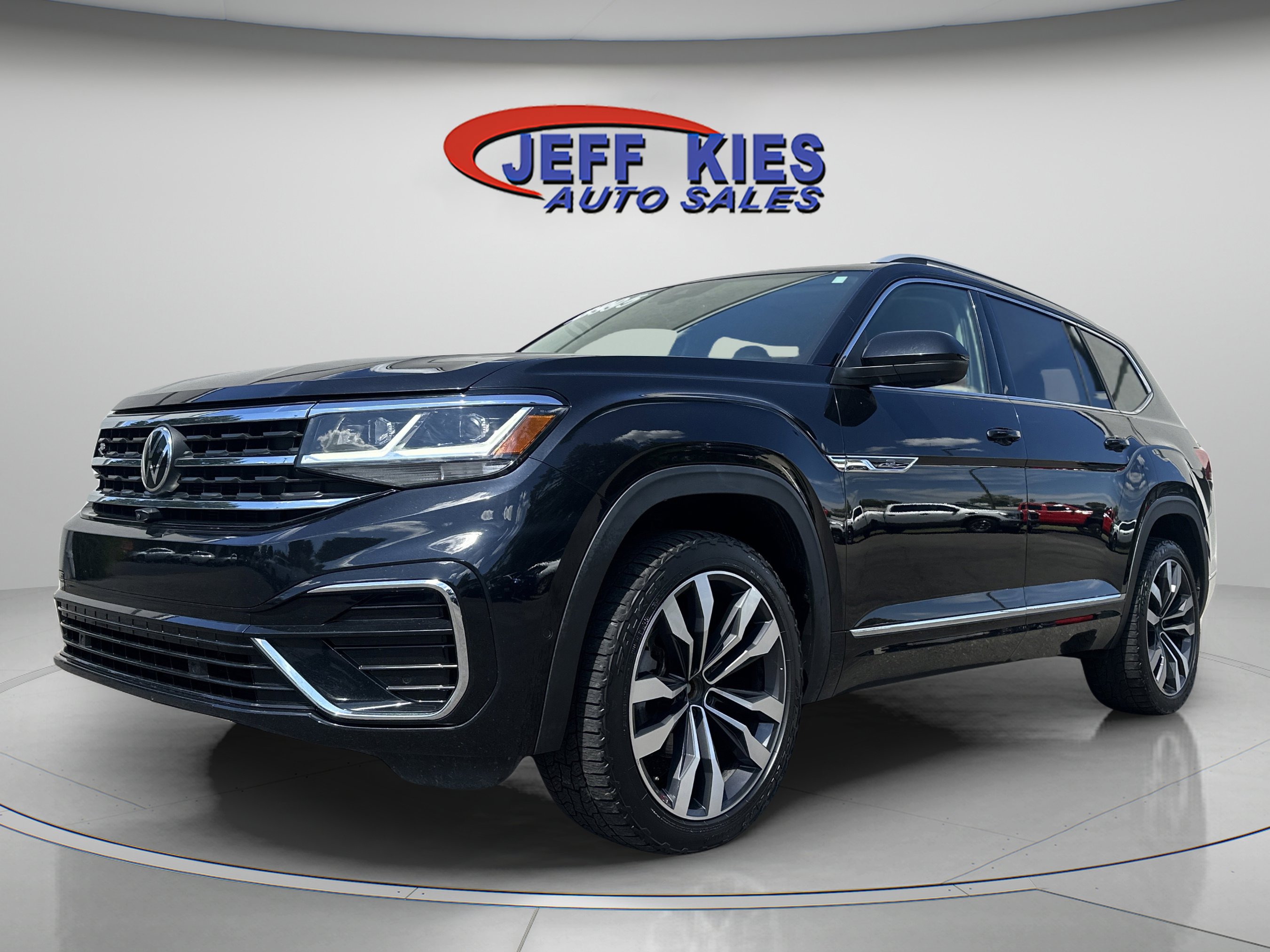 Used 2022 Volkswagen Atlas SEL Premium image 1