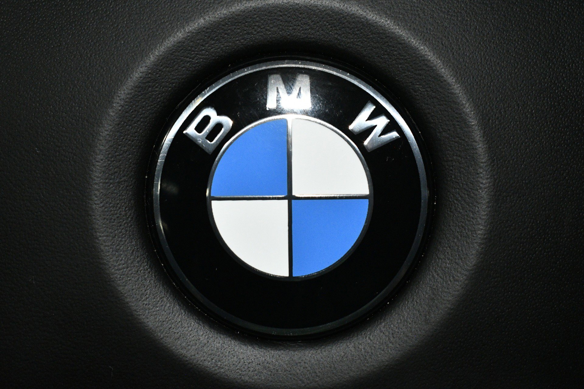 Used 2023 BMW M2 w/ Lighting Package image 33