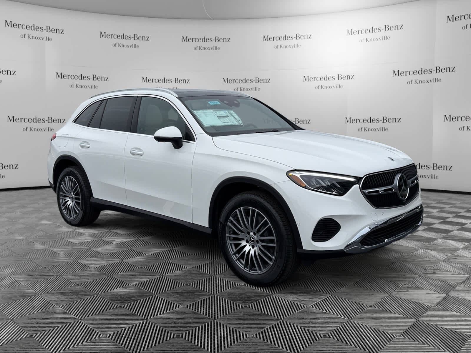 Used 2026 Mercedes-Benz GLC 300 4MATIC image 7