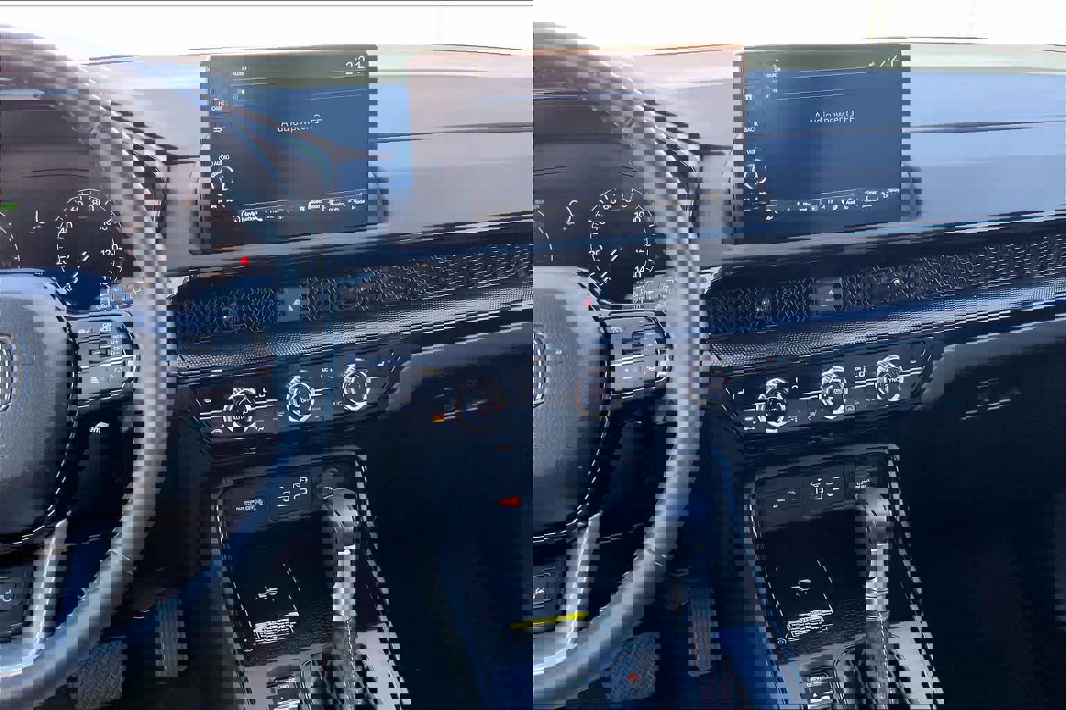 Used 2024 Honda CR-V Sport Touring image 7