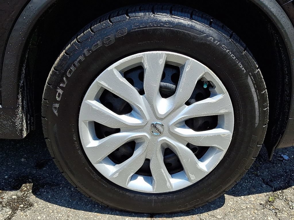 Used 2015 Nissan Rogue S AWD/4WD image 8