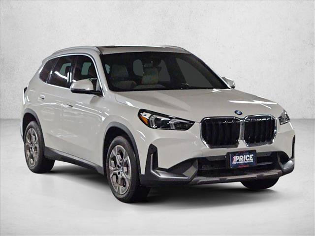 Used 2023 BMW X1 xDrive28i AWD/4WD image 3