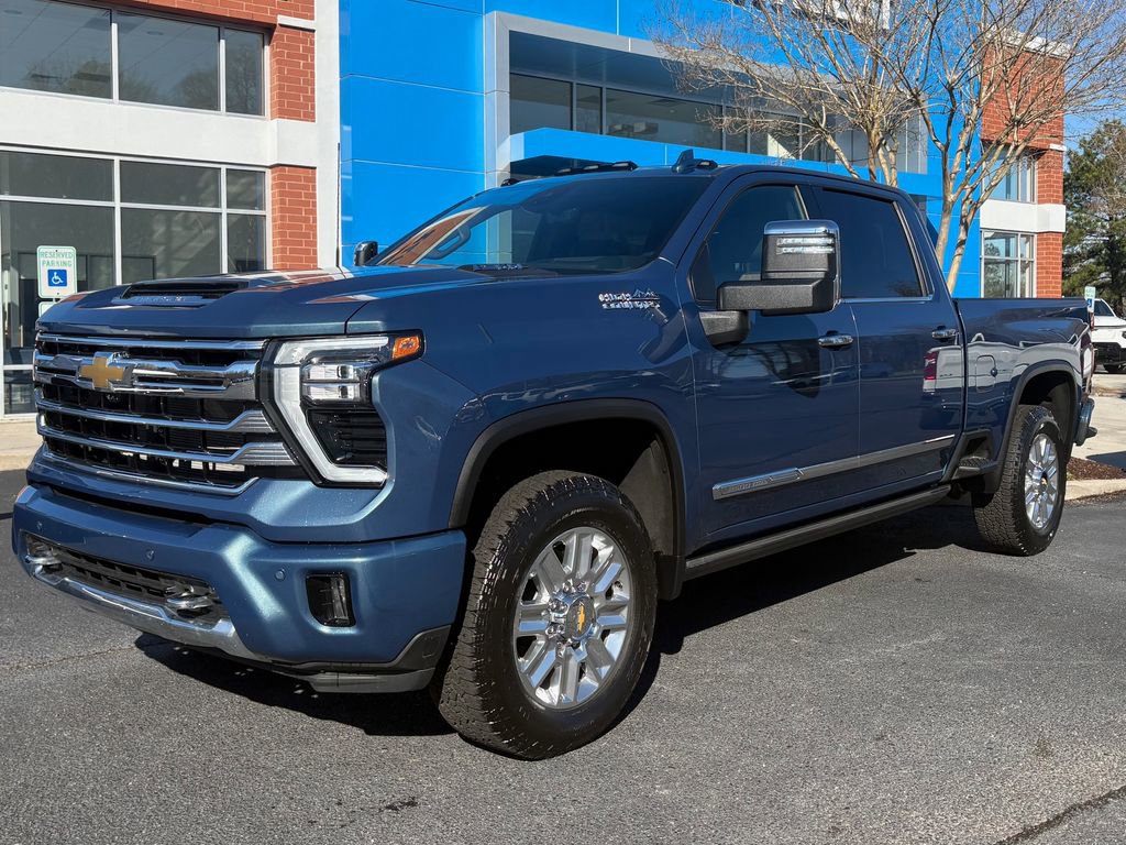 Used 2025 Chevrolet Silverado 2500 High Country w/ Technology Package image 1