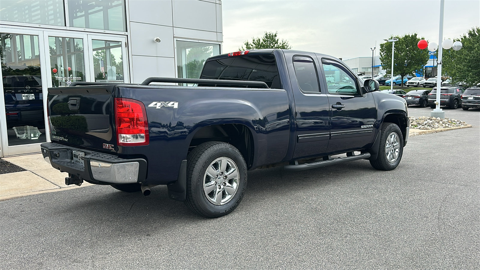 Used 2012 GMC Sierra 1500 SLT w/ SLT Convenience Package AWD/4WD image 8