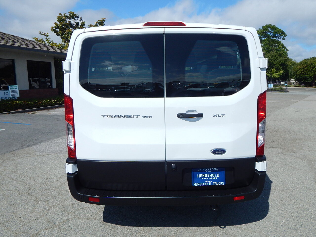 Used 2023 Ford Transit 350 XLT RWD image 7