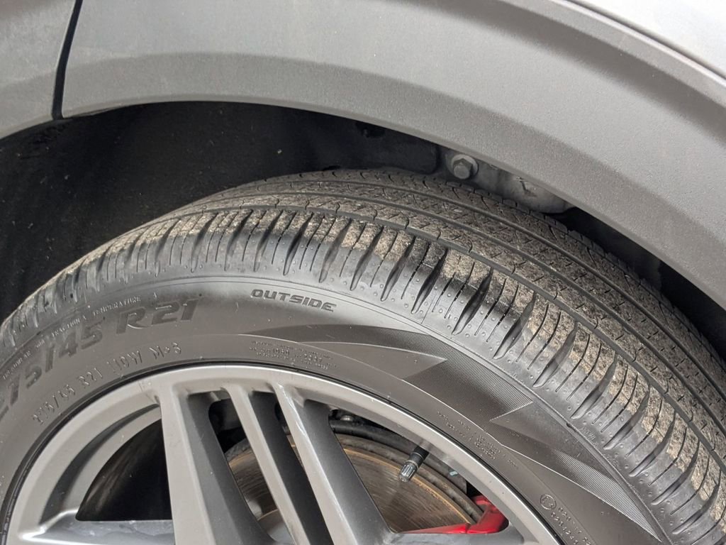 Used 2025 Ford Explorer ST-Line w/ ST-Line Street Pack image 30