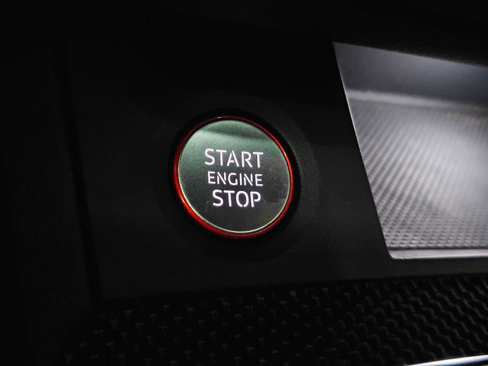 Used 2023 Audi SQ5 Premium w/ Convenience Package image 34