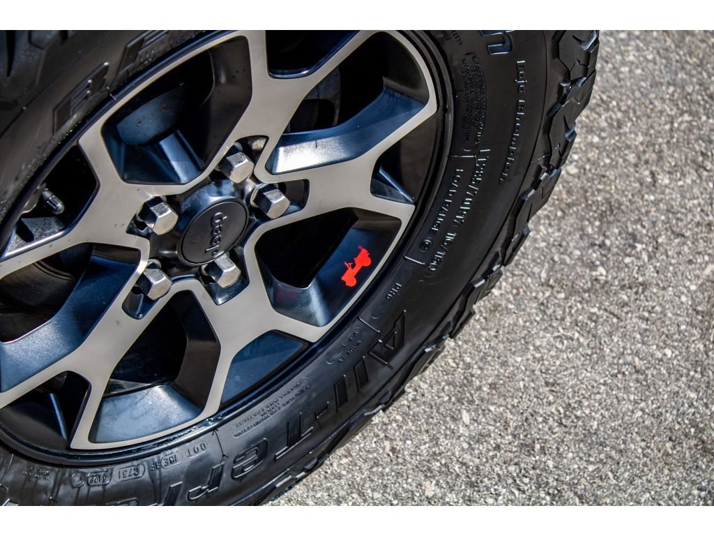 Used 2019 Jeep Wrangler Unlimited Rubicon w/ Dual Top Group image 12