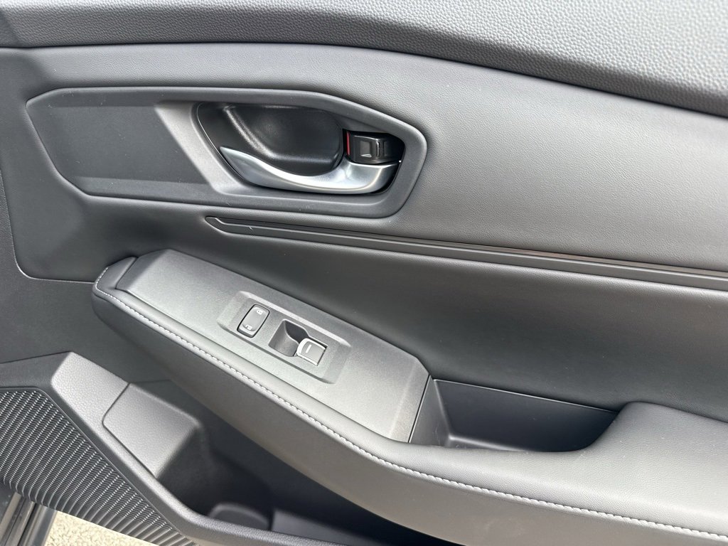 Used 2025 Honda Accord Sport image 46