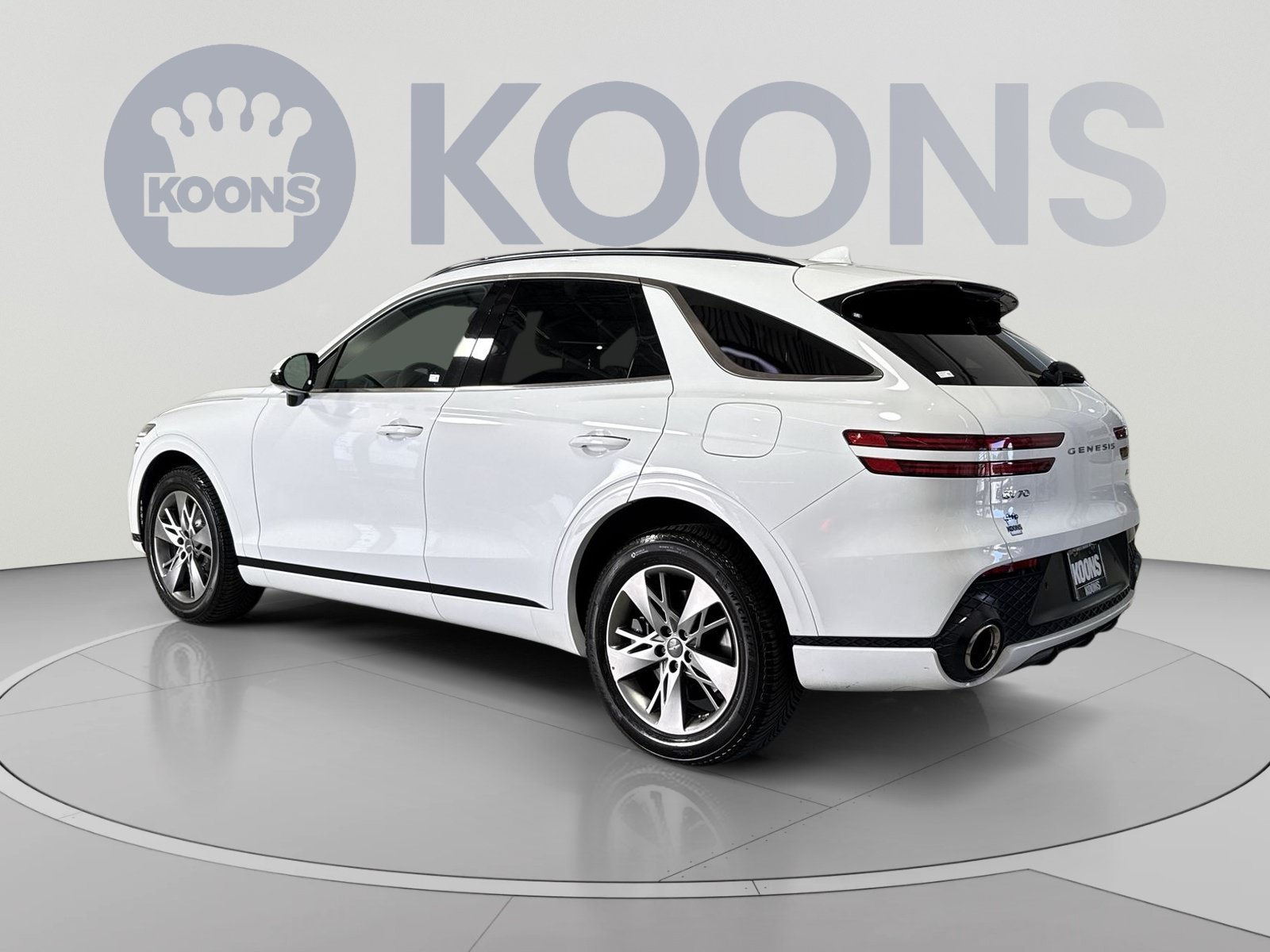 Used 2024 Genesis GV70 3.5T Sport AWD/4WD image 8