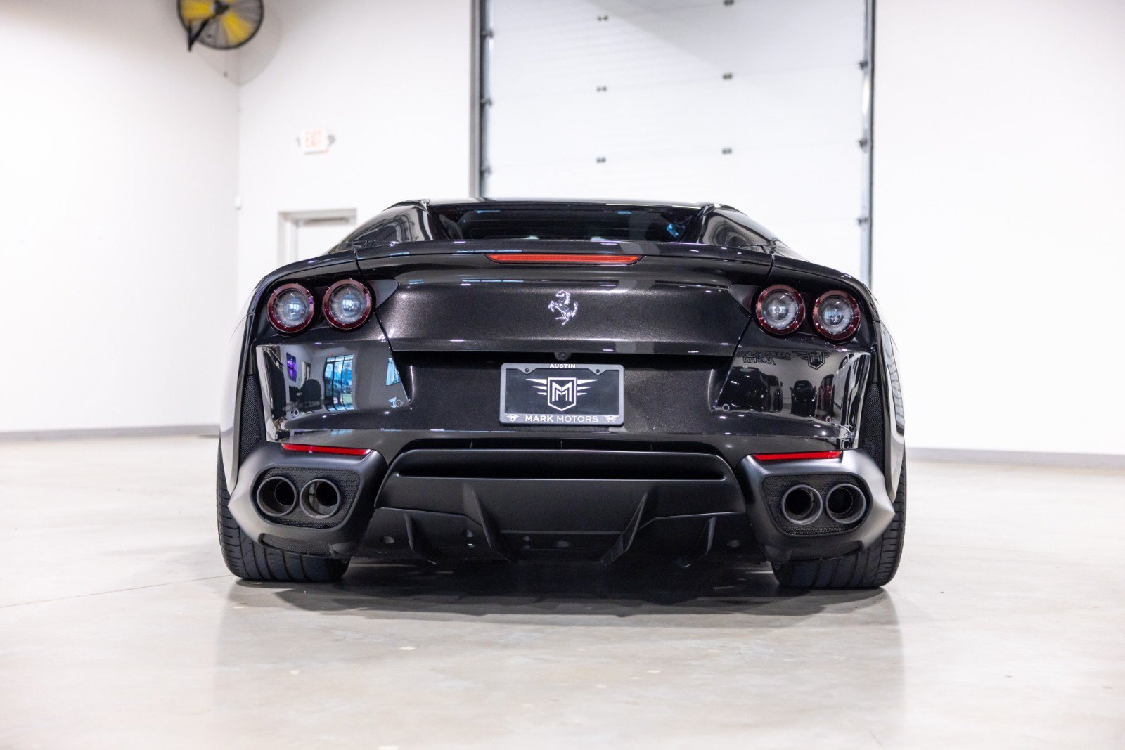 Used 2021 Ferrari 812 GTS RWD image 5