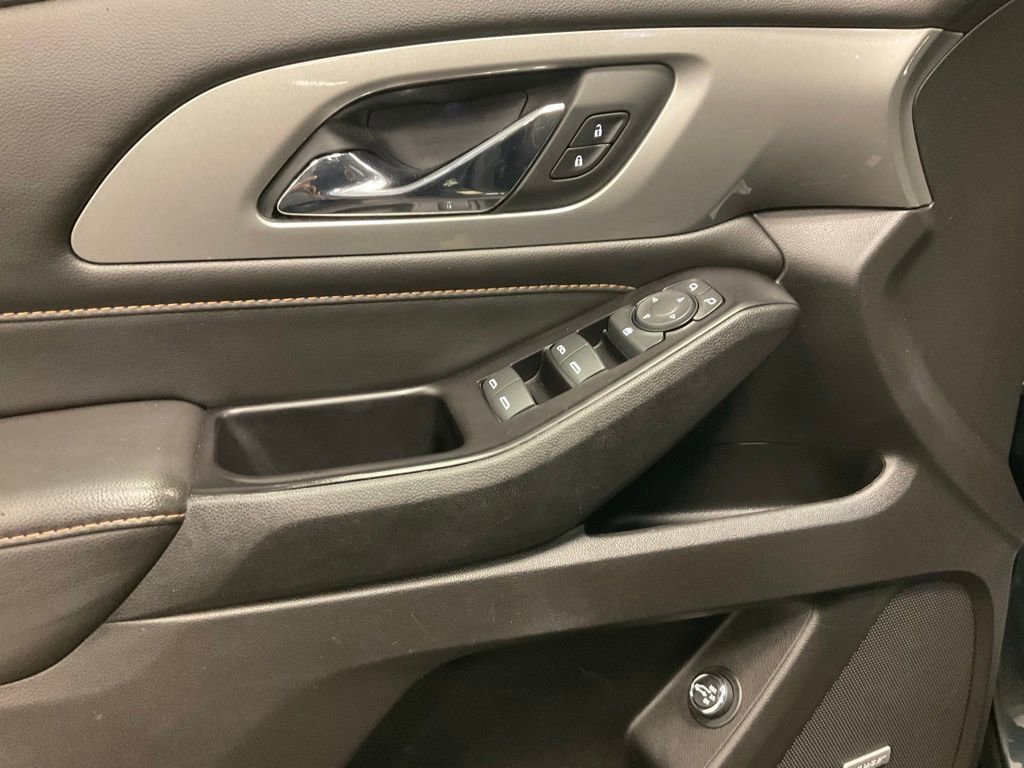 Used 2019 Chevrolet Traverse LT w/ LT Premium Package AWD/4WD image 18