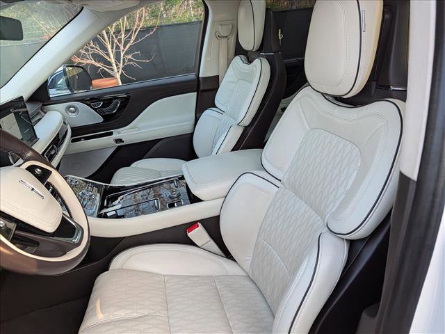 Used 2022 Lincoln Aviator Black Label w/ Dynamic Handling Package AWD/4WD image 33